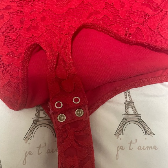 GUESS Red lace bodysuit - Picture 2 of 5